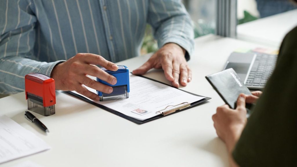 Employer reviewing bridging visa delays in Australia and planning visa renewals for temporary visa holders.